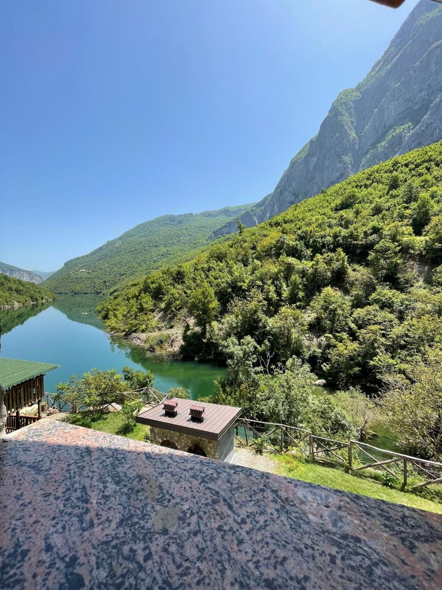 Guest House Aprripe Guri Fierza Экстерьер фото