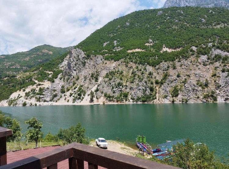 Guest House Aprripe Guri Fierza Экстерьер фото