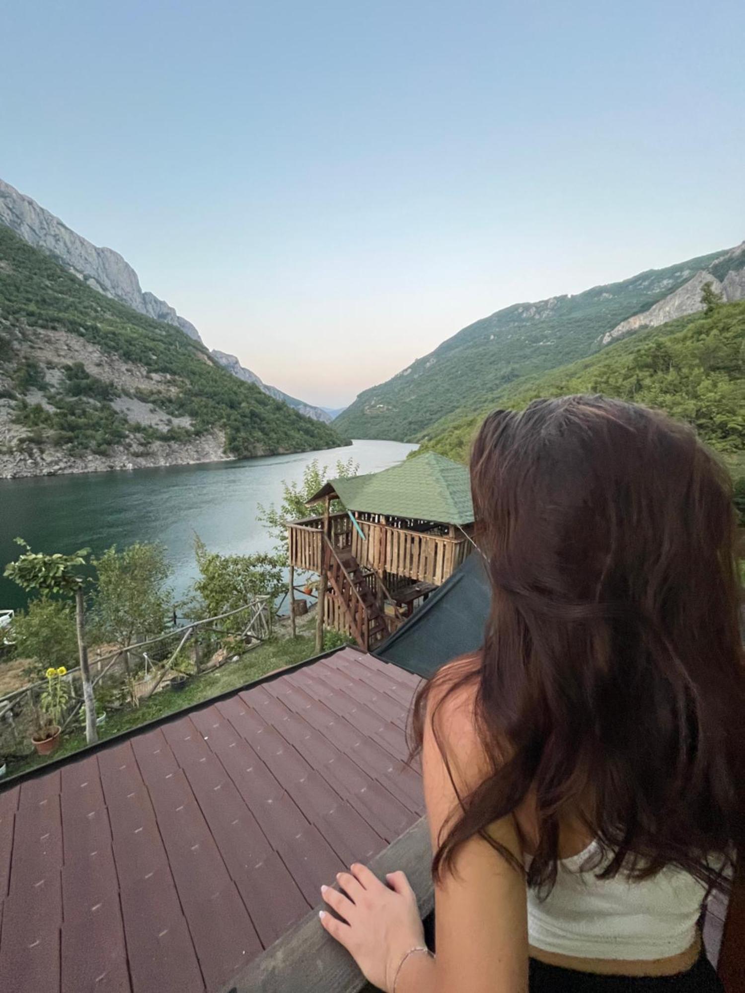 Guest House Aprripe Guri Fierza Экстерьер фото